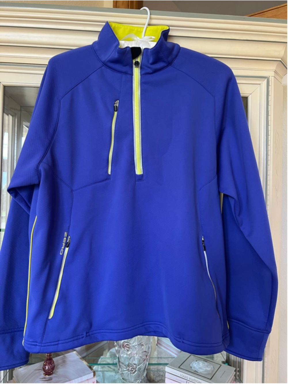 NWOT Men's Zero Restriction Performance Jacket L Blue Yellow